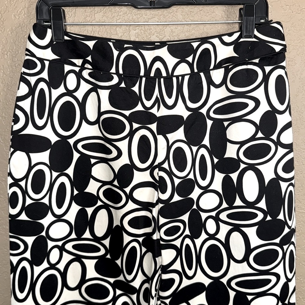 Talbots Geometric Patterned Cropped Pants - Picture 7 of 12